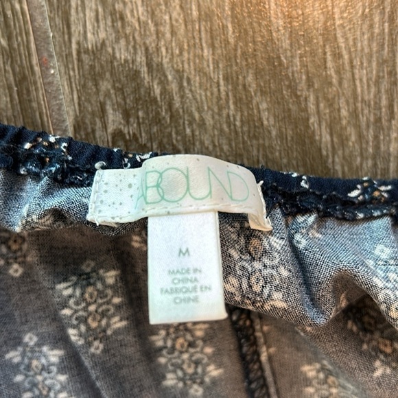 EUC Abound Blue Print Jumpsuit Size Medium - Picture 4 of 5